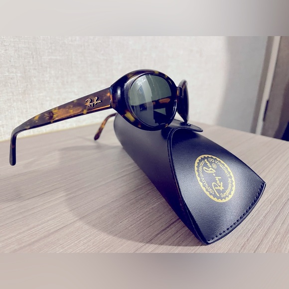 Ray-Ban Accessories - Women’s Ray Bans Oval Sunglasses